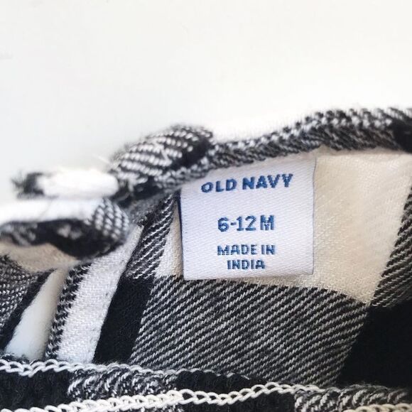 Old Navy buffalo plaid smocked  jumpsuit VGUC 6-12 months - Picture 5 of 6